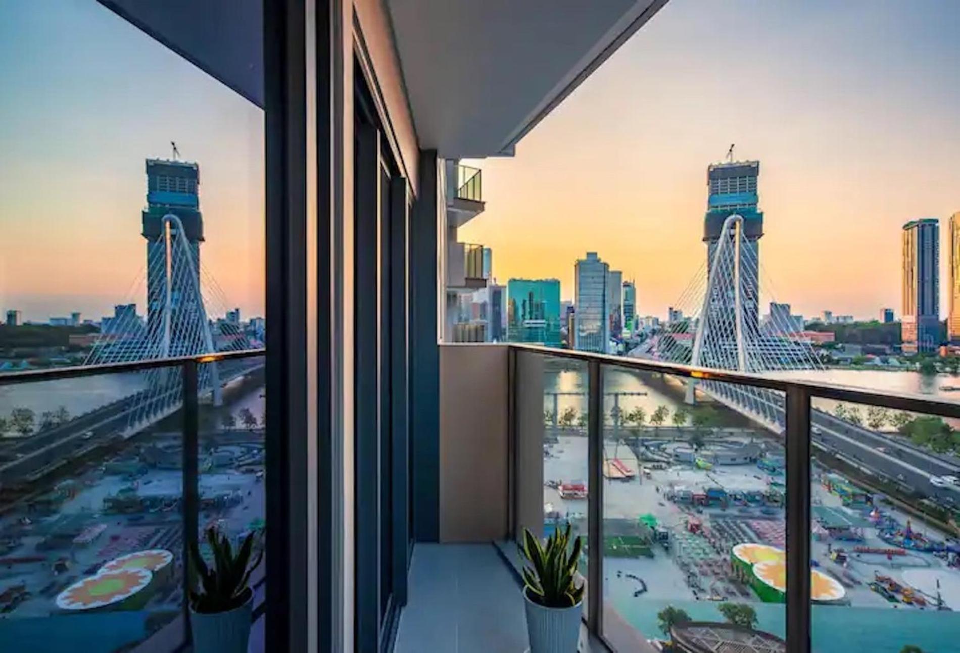 The Opera Apartment Cental Saigon Free Pool-Gym-Sauna Room- Golf Mini TP. Hồ Chí Minh Ngoại thất bức ảnh