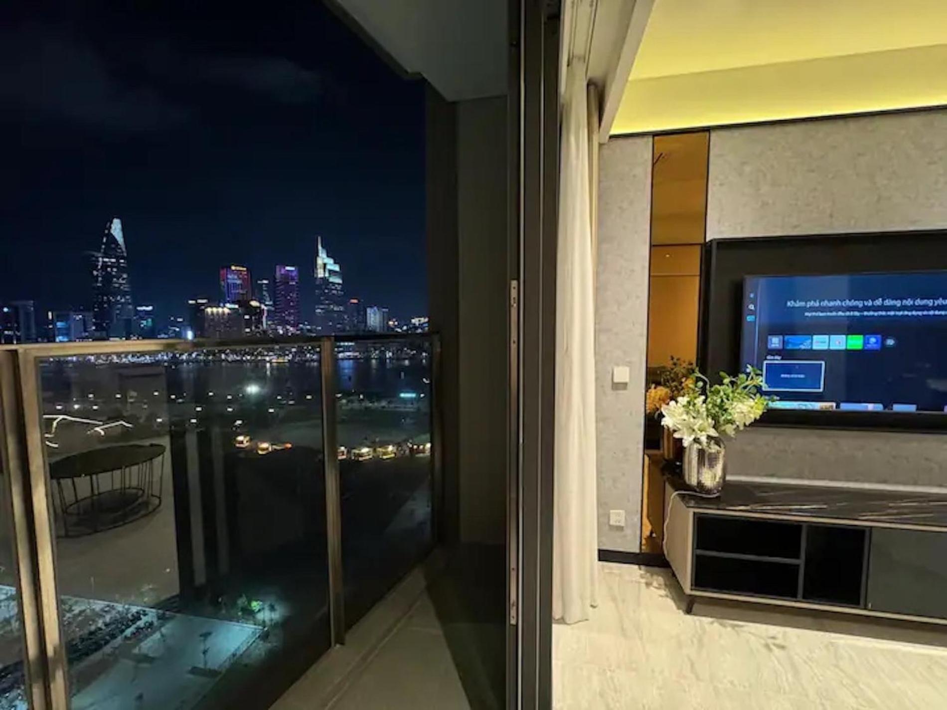 The Opera Apartment Cental Saigon Free Pool-Gym-Sauna Room- Golf Mini TP. Hồ Chí Minh Ngoại thất bức ảnh
